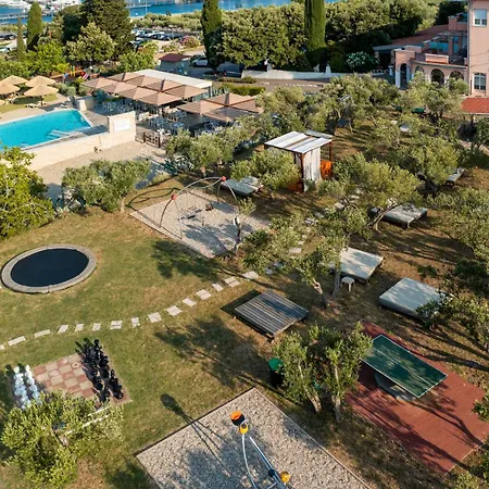 Homes Kanajt Пунат