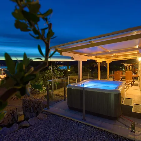 Case de vacanță Homes Kanajt Punat