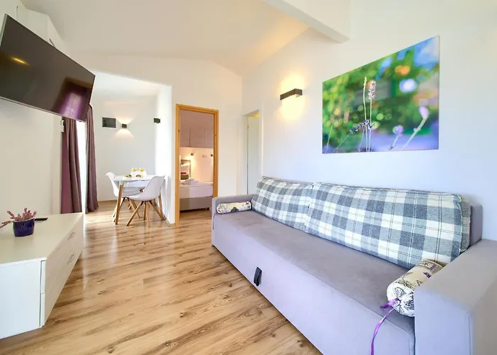 Homes Kanajt Ferienhaus *